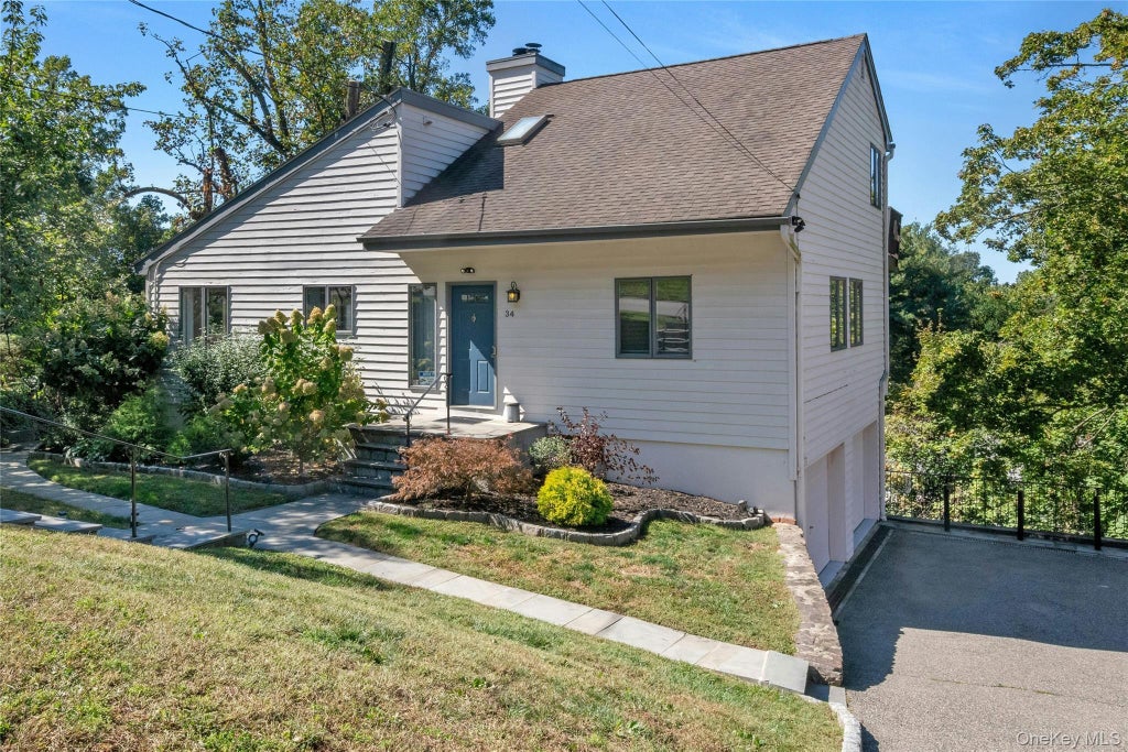 34 Piping Rock Drive, Ossining