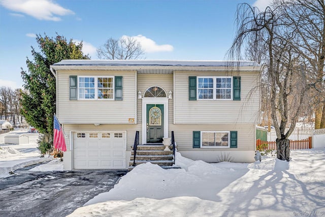 31 Newbury Street, Monroe