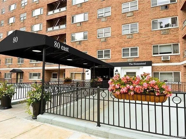 80 E Hartsdale # 621, Hartsdale
