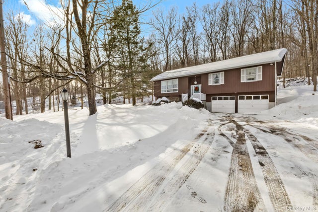 231 Church Road, Putnam Valley