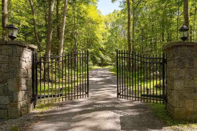 3302 Route 55, Pawling