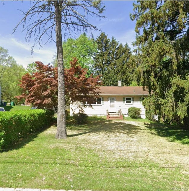 28 Duelk Avenue, Monroe