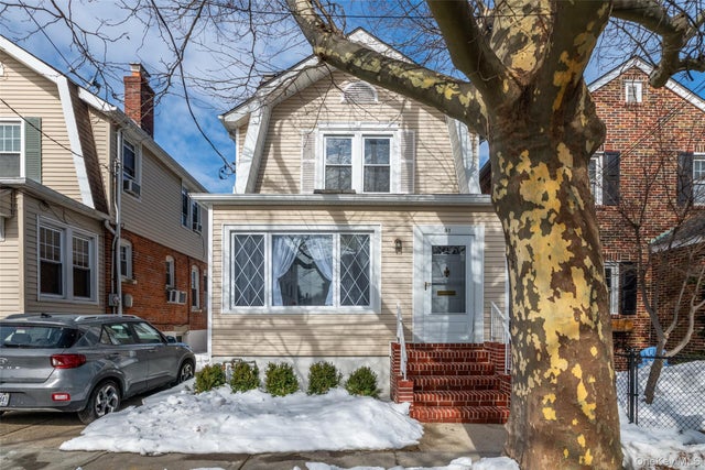 Photo of Listing #957490