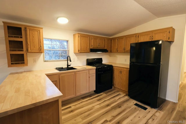 23 Oak St, Wurtsboro