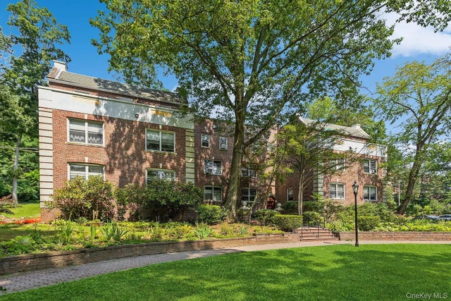 13 Sunnybrook Road # 3d, Bronxville