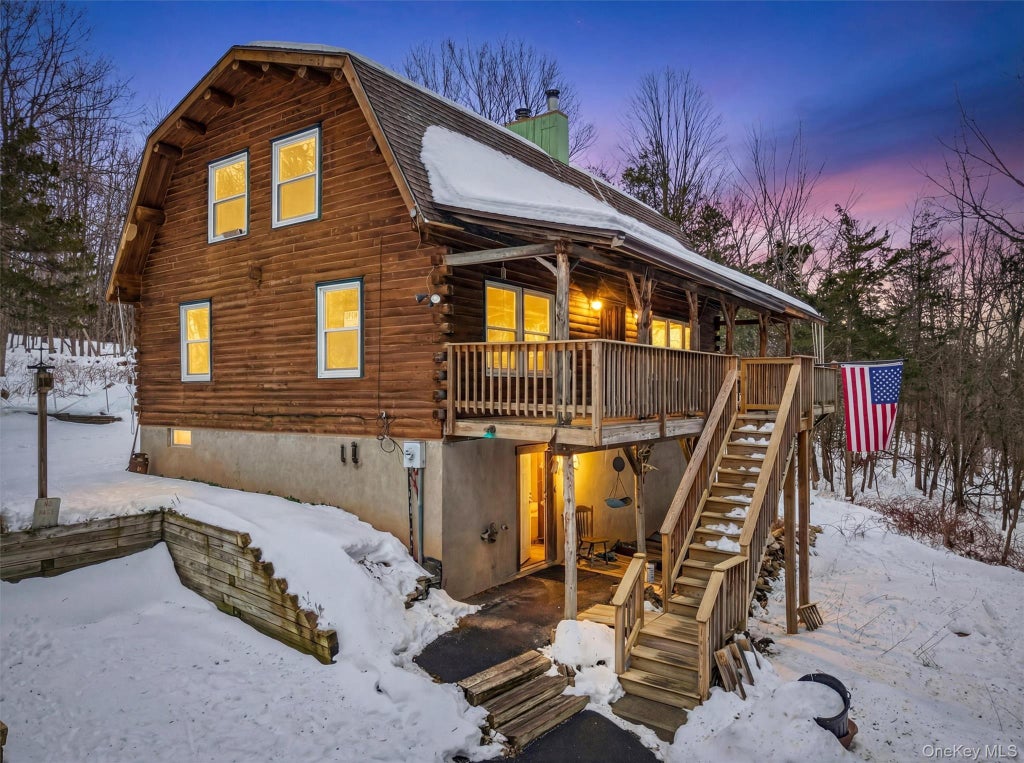 6 Dickinson Drive, Warwick