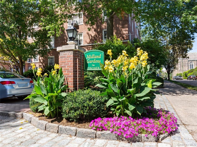 5 Midland Gardens # 2k, Bronxville