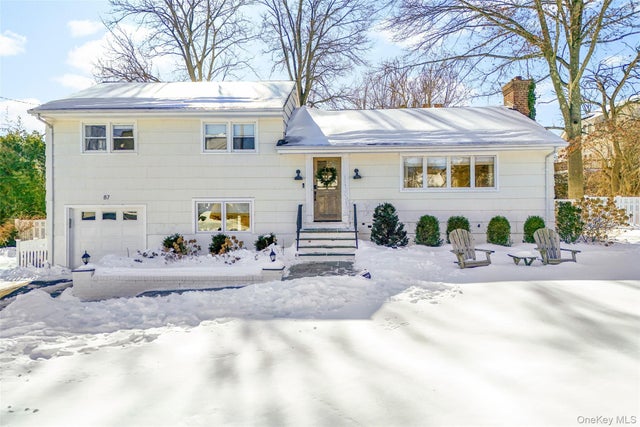 87 Inverness Road, New Rochelle