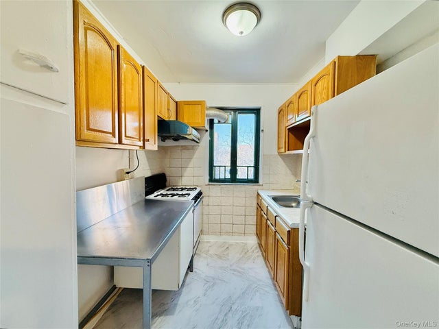 Photo of Listing #959187