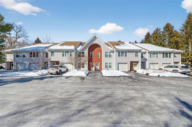 227 Deer Ct Drive, Middletown