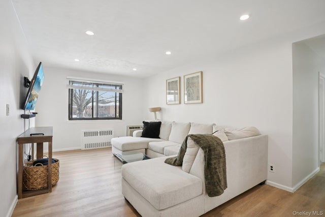 23 Lawrence Drive # A, White Plains