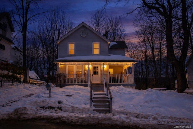 109 Lake Street, Liberty