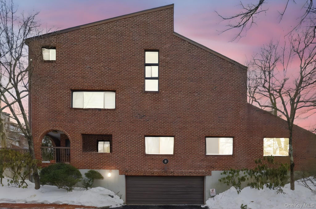 150 N Bedford Road # 6d, Chappaqua