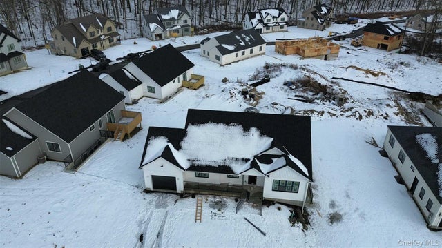 37 Southfield Falls, Monroe