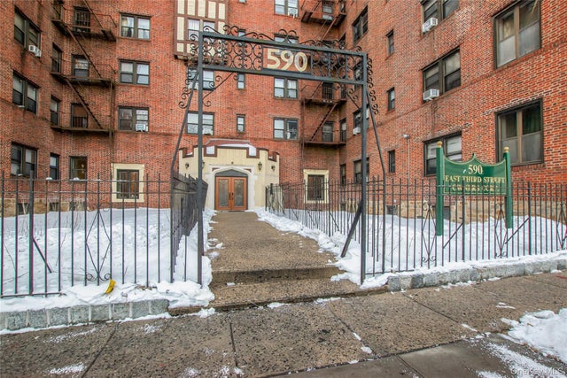 590 E Third Street # 2d, Mount Vernon