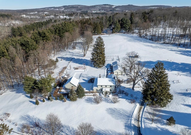 188 Nine Partners Lane, Millbrook