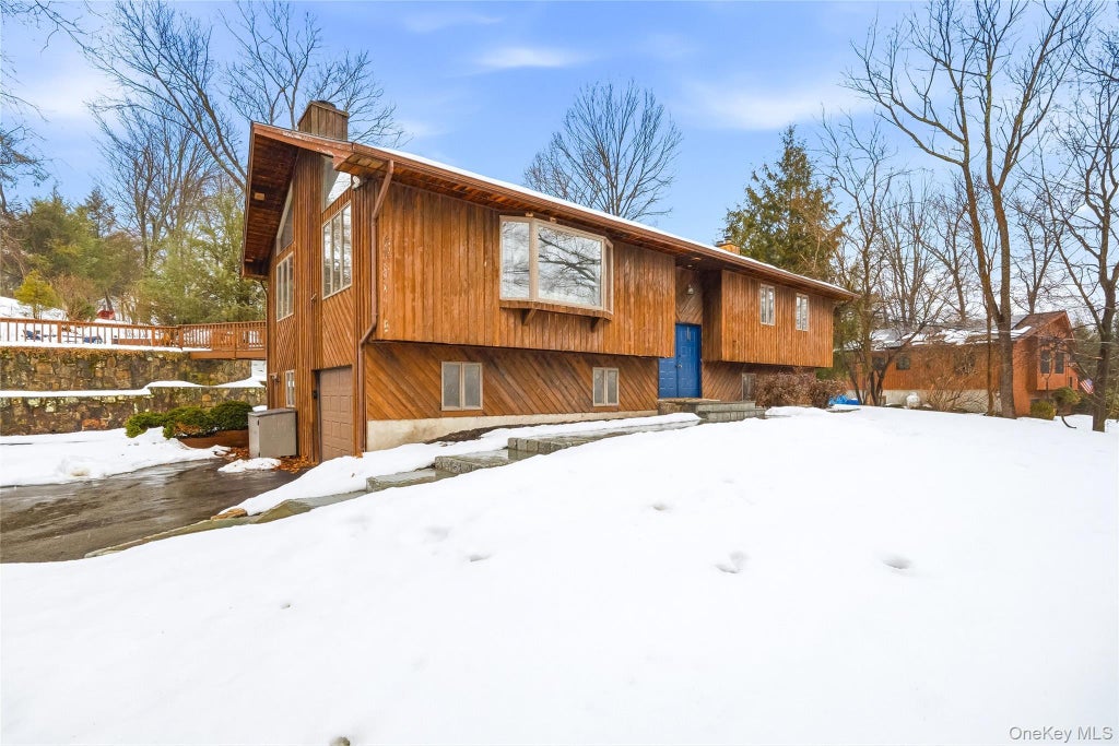 44 Birch Brook Road, Cortlandt Manor