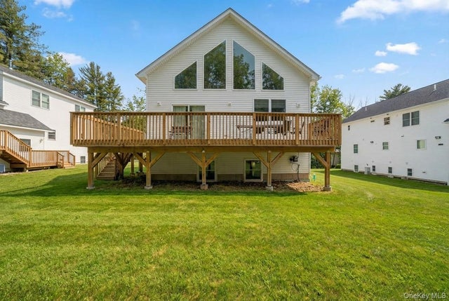 12 Lew Street, Woodridge