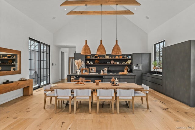 3031 Purchase Street, Purchase