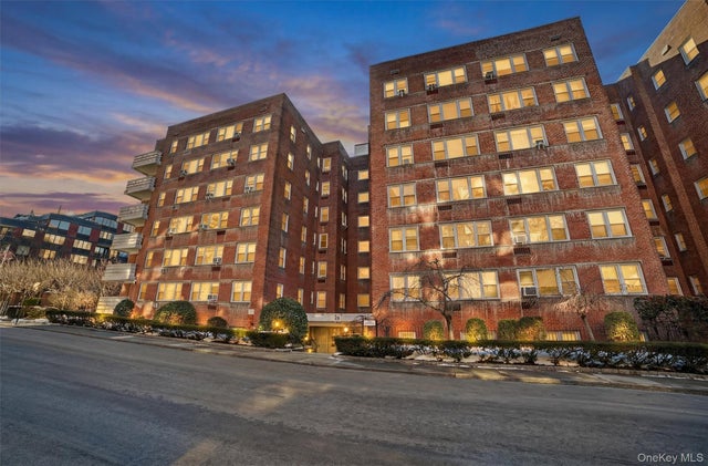 30 E Hartsdale Avenue # 2j, Hartsdale