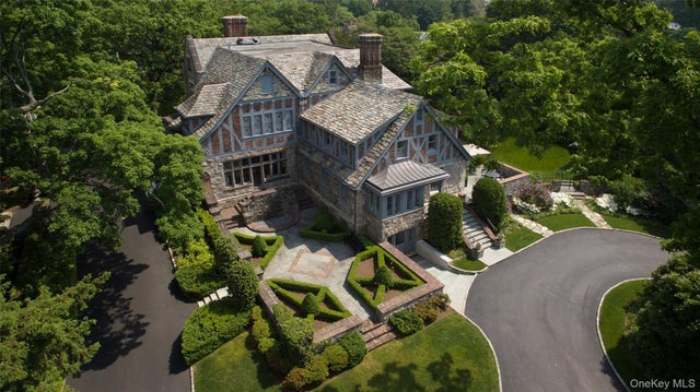 5 Oakledge Road, Bronxville