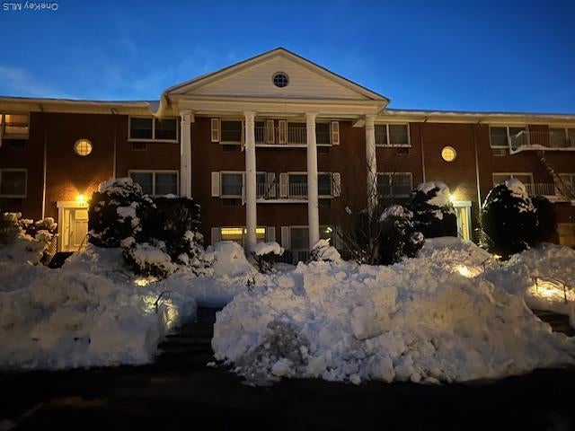 27 Maple Avenue # 3b, Hastings-on-Hudson