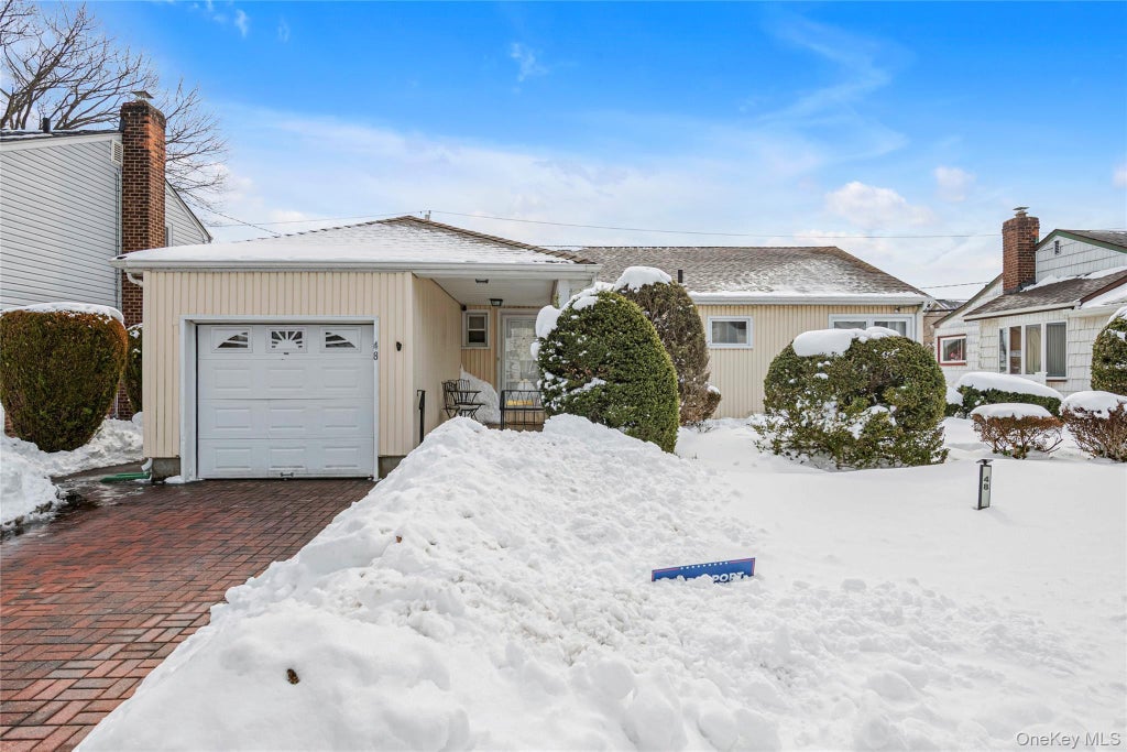 48 Lawrence Street, New Hyde Park