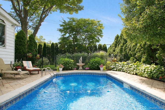 1 Webster Road, Scarsdale