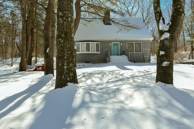 94 Hill Top Road, Rhinebeck