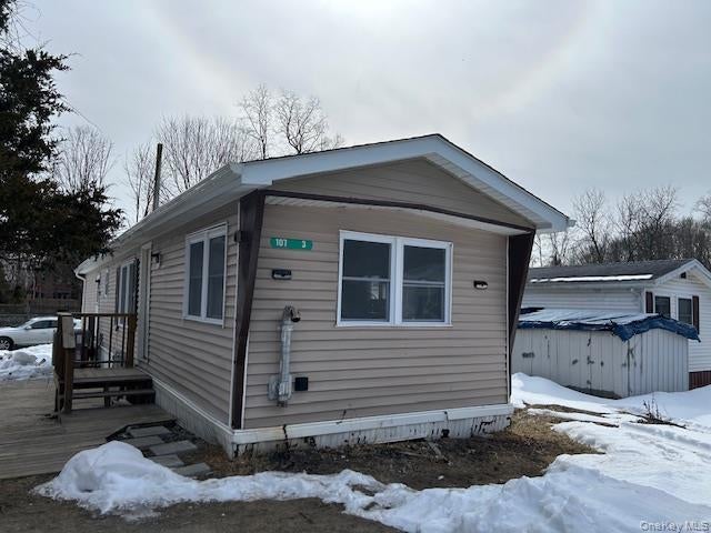 107 Floyd Ackert Rd # 3, West Park