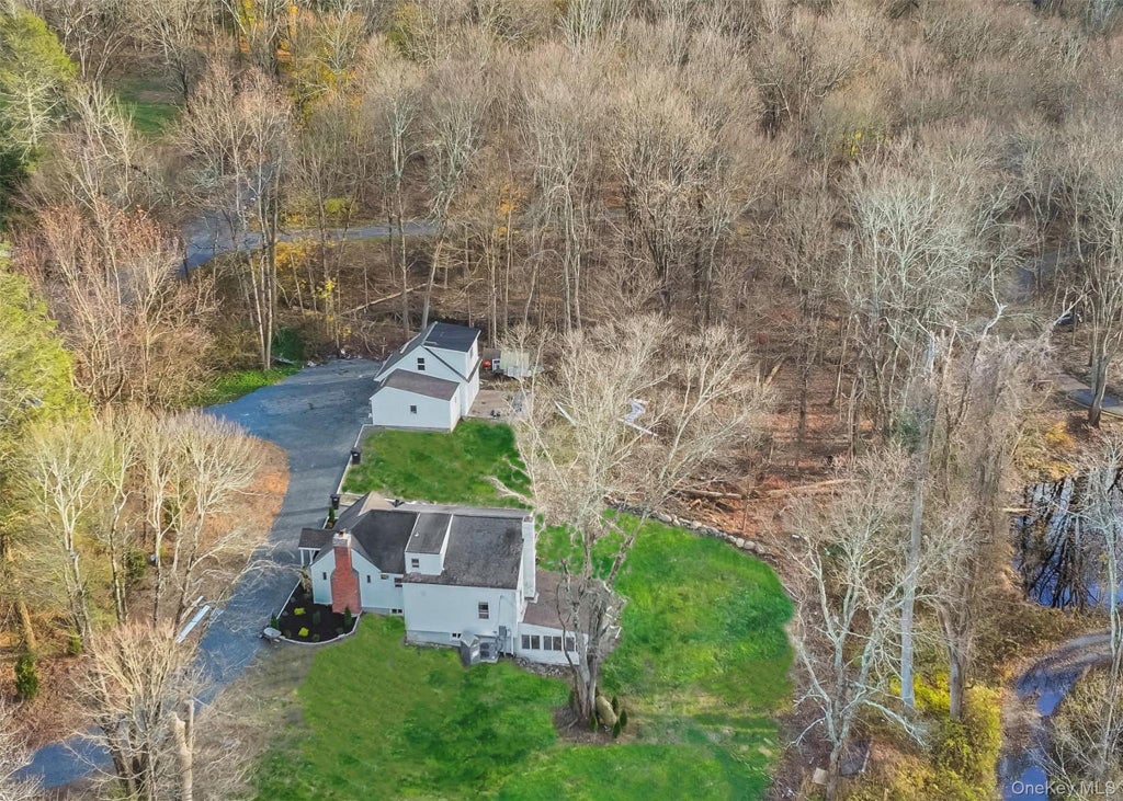 65 Hickory Lane, Bedford