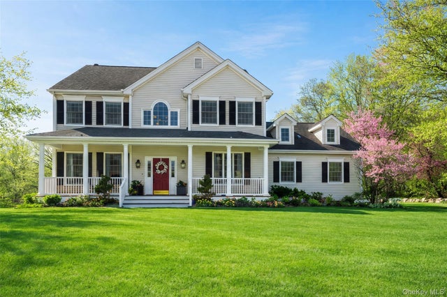 2 Bassett Court, Baldwin Place