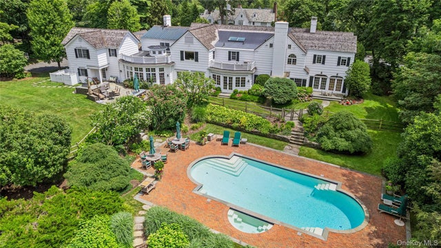 25 Stratford Road, Harrison