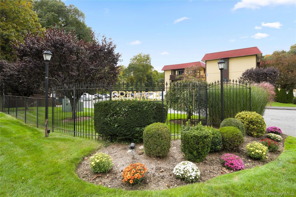 18 Granada Crescent # 14, White Plains