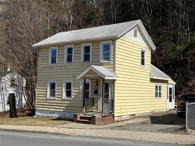 208 Center Street, Ellenville