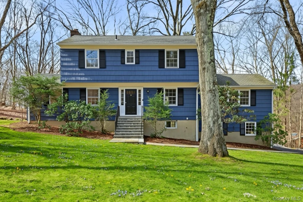 56 Cross Ridge Road, Chappaqua