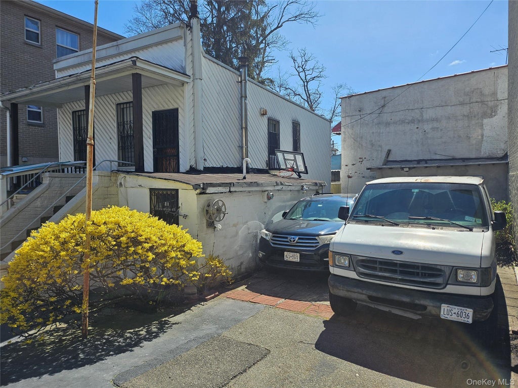 956 Hegeman Avenue, Brooklyn Property Listing: MLS® #982468