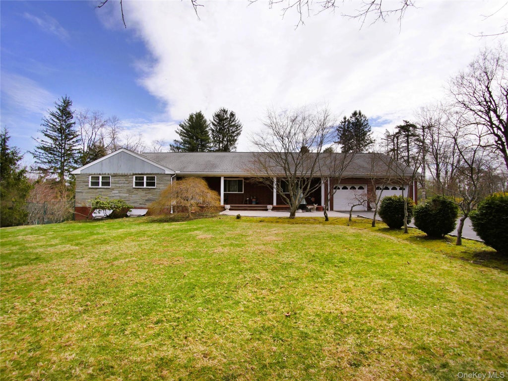 80 Eton Road, Thornwood Property Listing: MLS® #983062