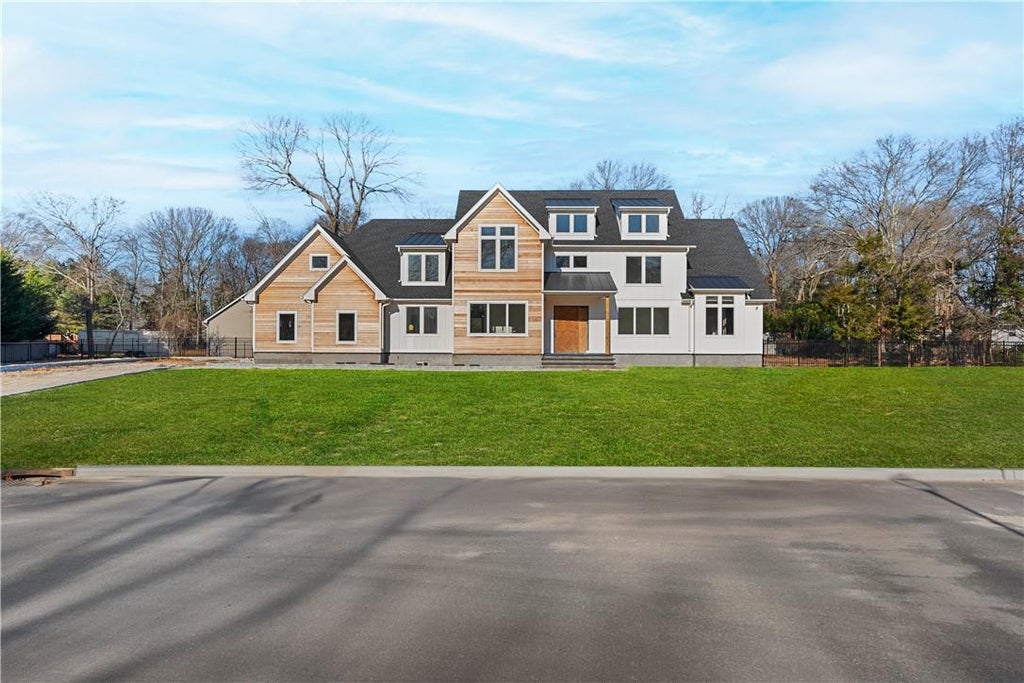 1 of 5 - 1 Sheep Pasture Lane, East Islip, NY