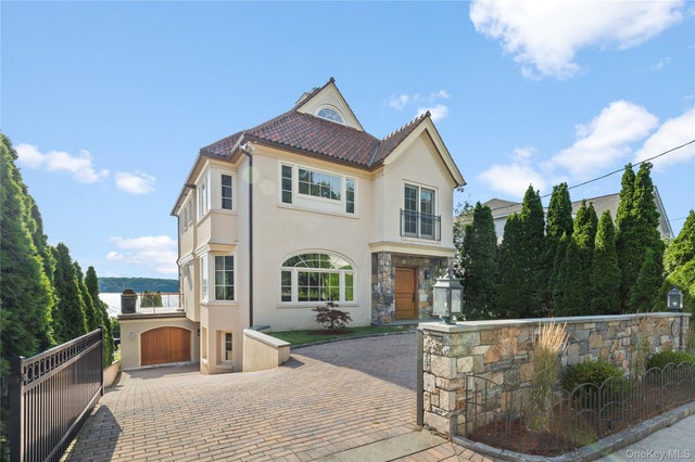 33 Livingston Avenue, Dobbs Ferry