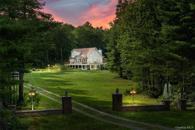 145 Pine Lake Drive, Wurtsboro