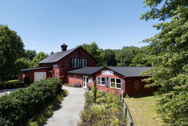 1727 Route 9, Germantown