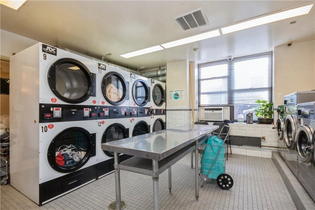 20 of 26 - 23 Water Grant St. # 6b, Yonkers, NY