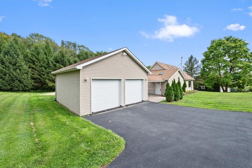 2 of 37 - 84 Ridge Road, Westtown, NY