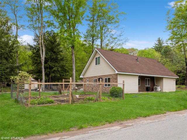 23 Woodland Way, Smallwood