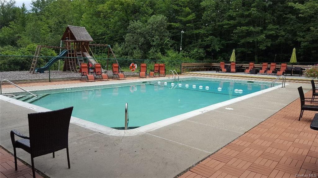 14 of 19 - 3300 Baker Highway # 11, Mohegan Lake, NY