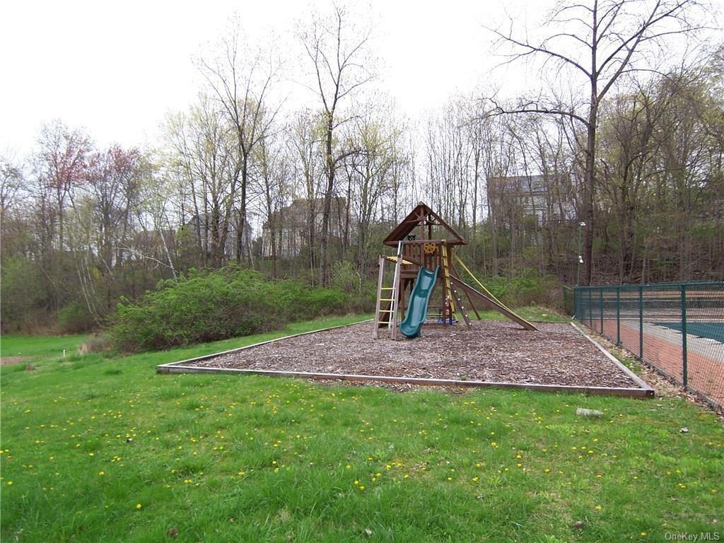 17 of 19 - 3300 Baker Highway # 11, Mohegan Lake, NY