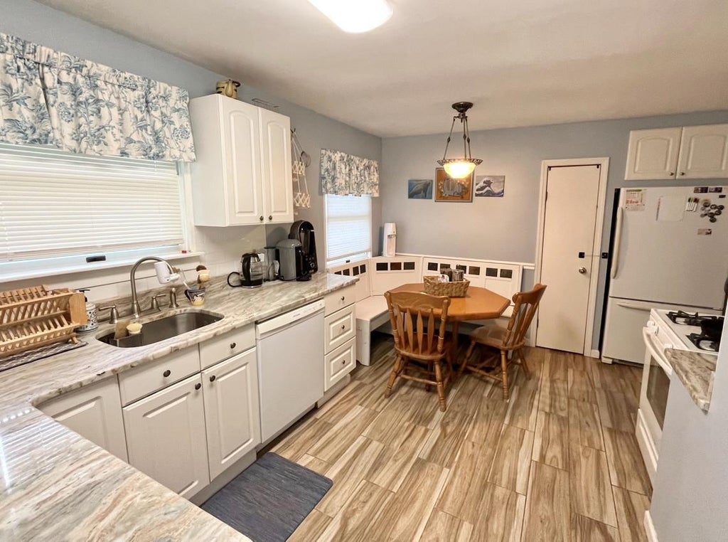 4 of 19 - 4 Northside Lane, Greenwood Lake, NY