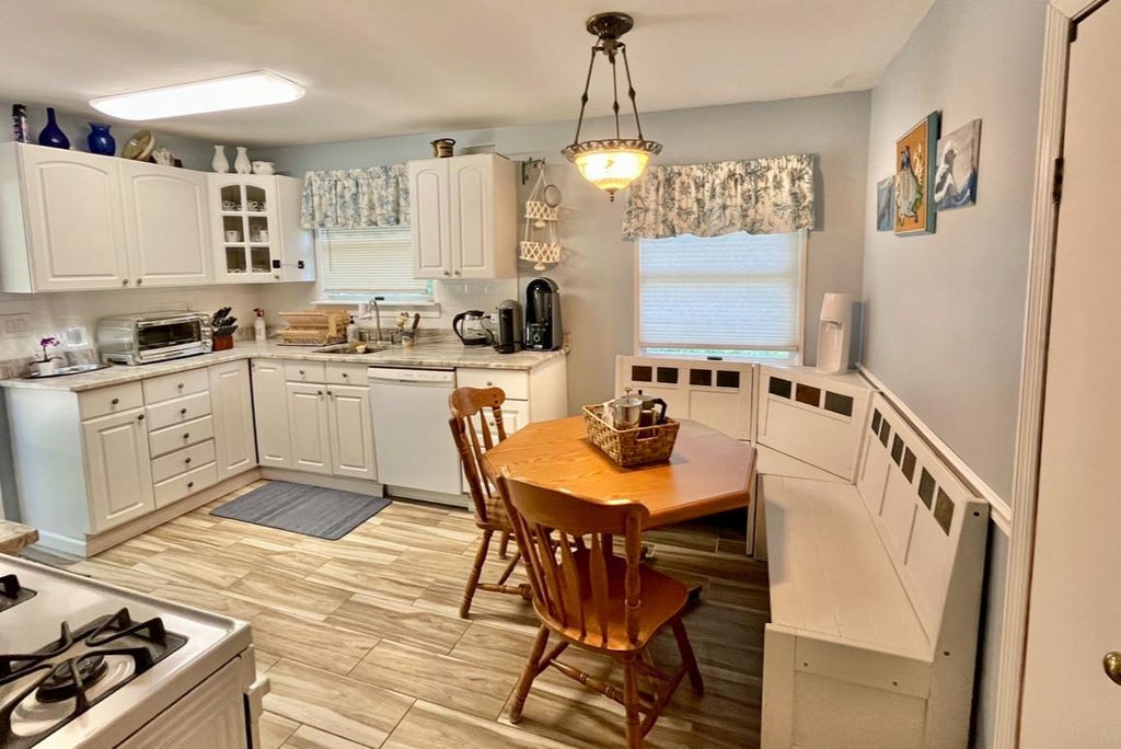 5 of 19 - 4 Northside Lane, Greenwood Lake, NY