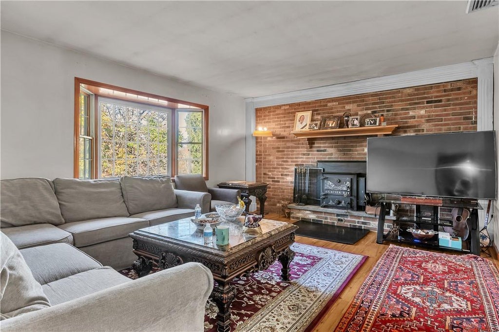 11 of 33 - 19 Avery Road, Carmel, NY